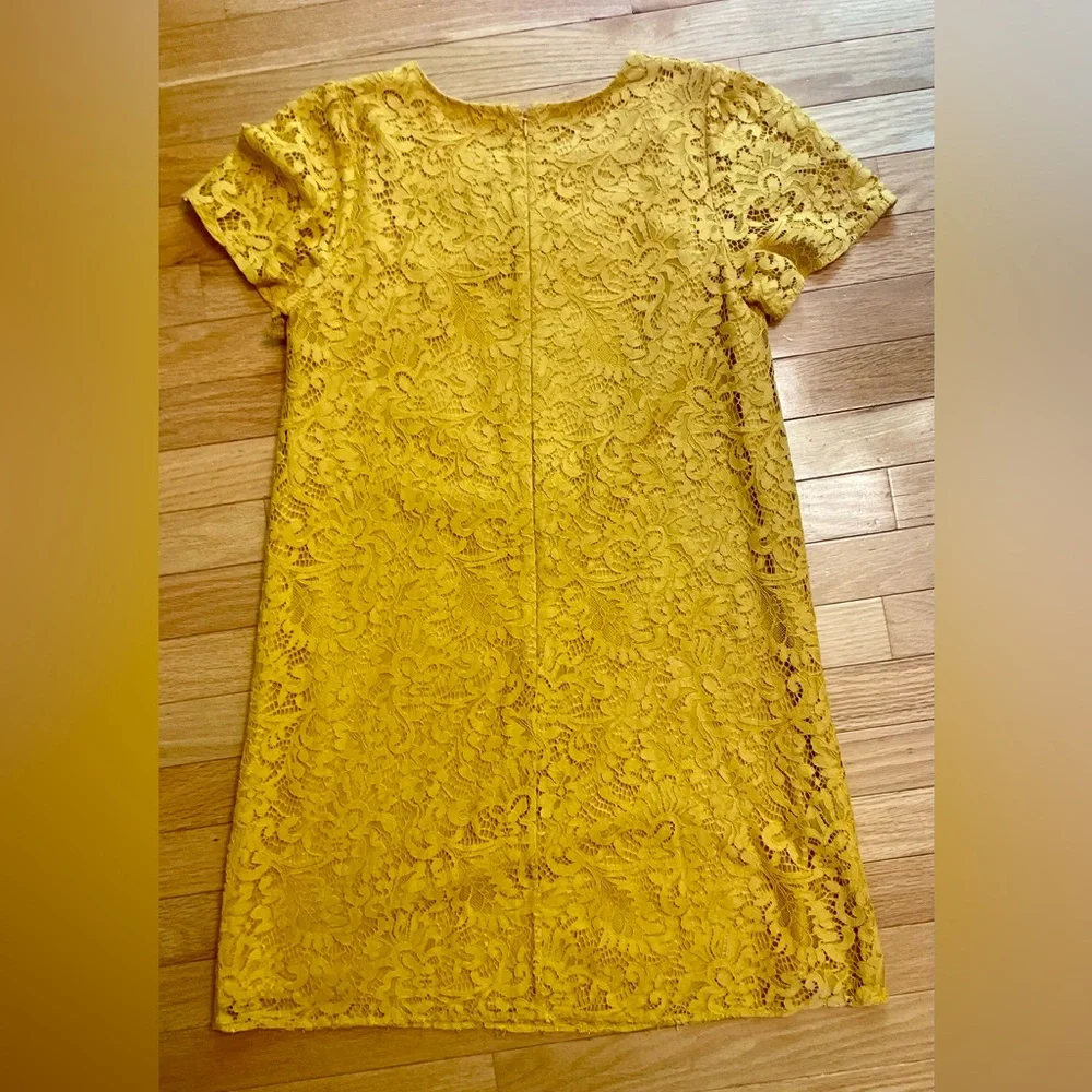Chic Yellow Lace Mini Dress